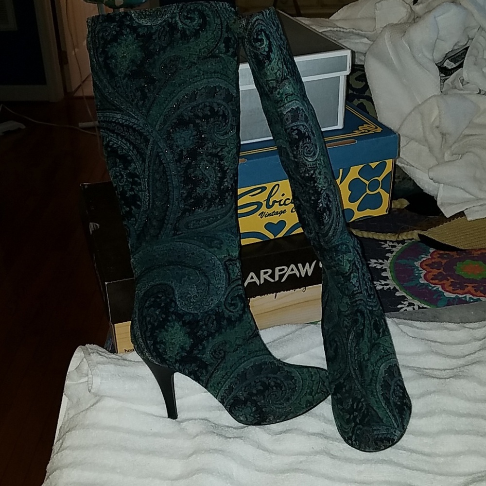 Paisley pattern boots